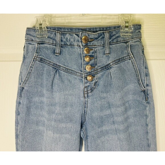 Wild Fable Womens High Rise Mom Jeans Pleated Button Fly Light Wash Size 00 - Picture 3 of 7